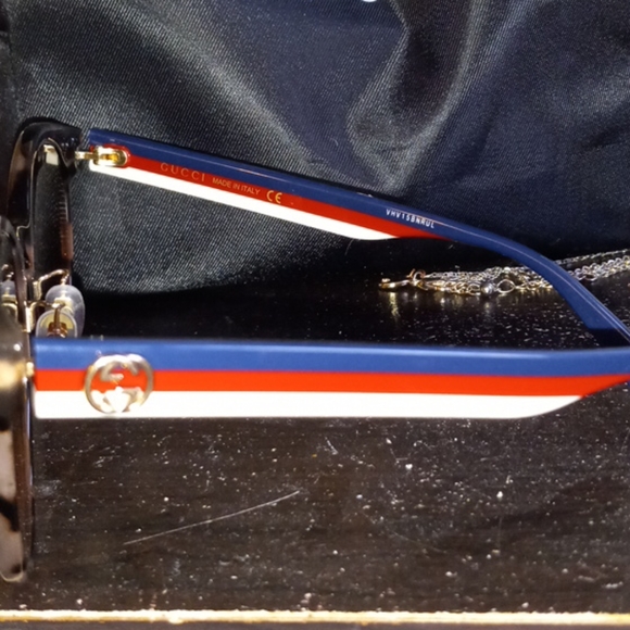 GUCCI - Picture 3 of 5